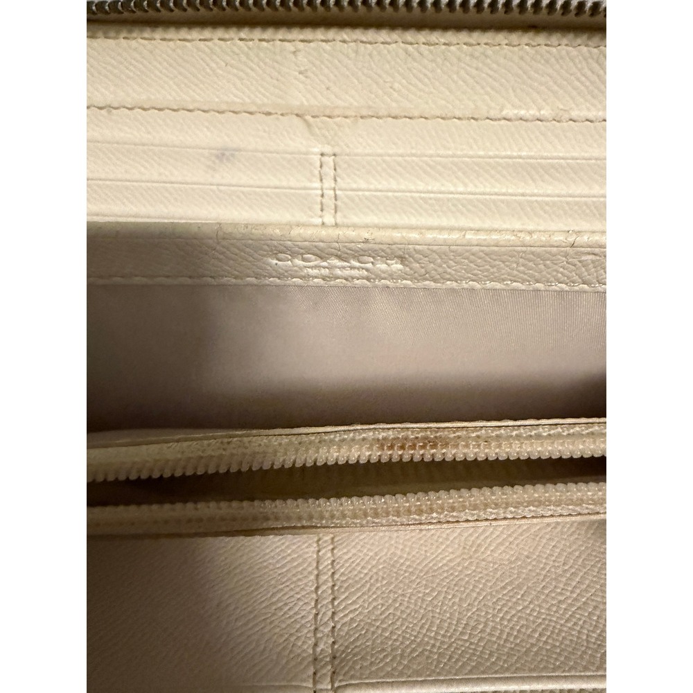 Coach Cream Pebbled Leather Trunk Style Zip Around Wallet - Picture 11 of 15